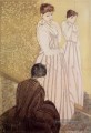 Junge Frau versucht auf einem Kleid Mütter Kinder Mary Cassatt